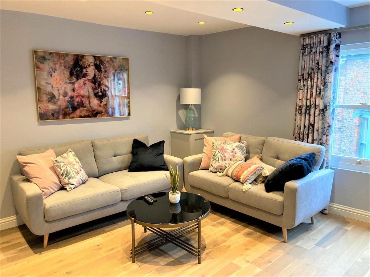 Escape 2 Unwind, Minster Retreat - Sleeps 5 Leilighet York Eksteriør bilde